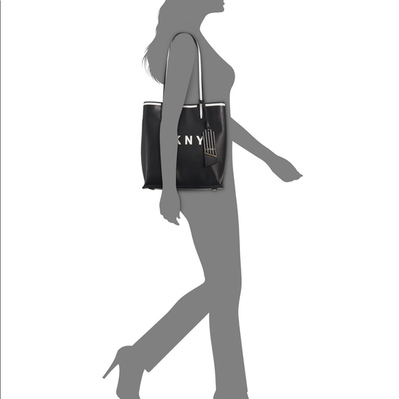 BUNDLE OF THREE Authentic women handbags - Picture 4 of 8